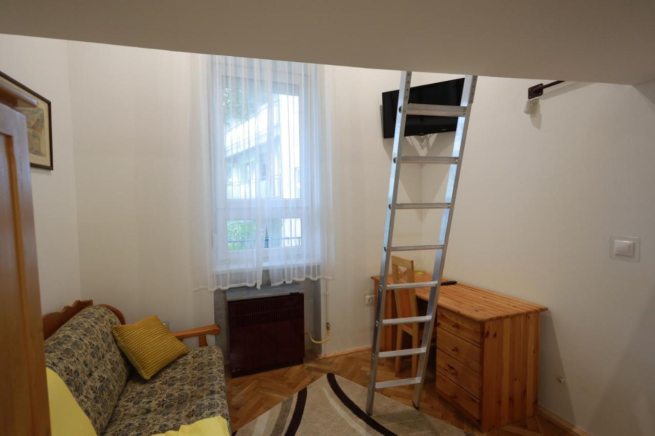 Vito Apartman エゲル エクステリア 写真
