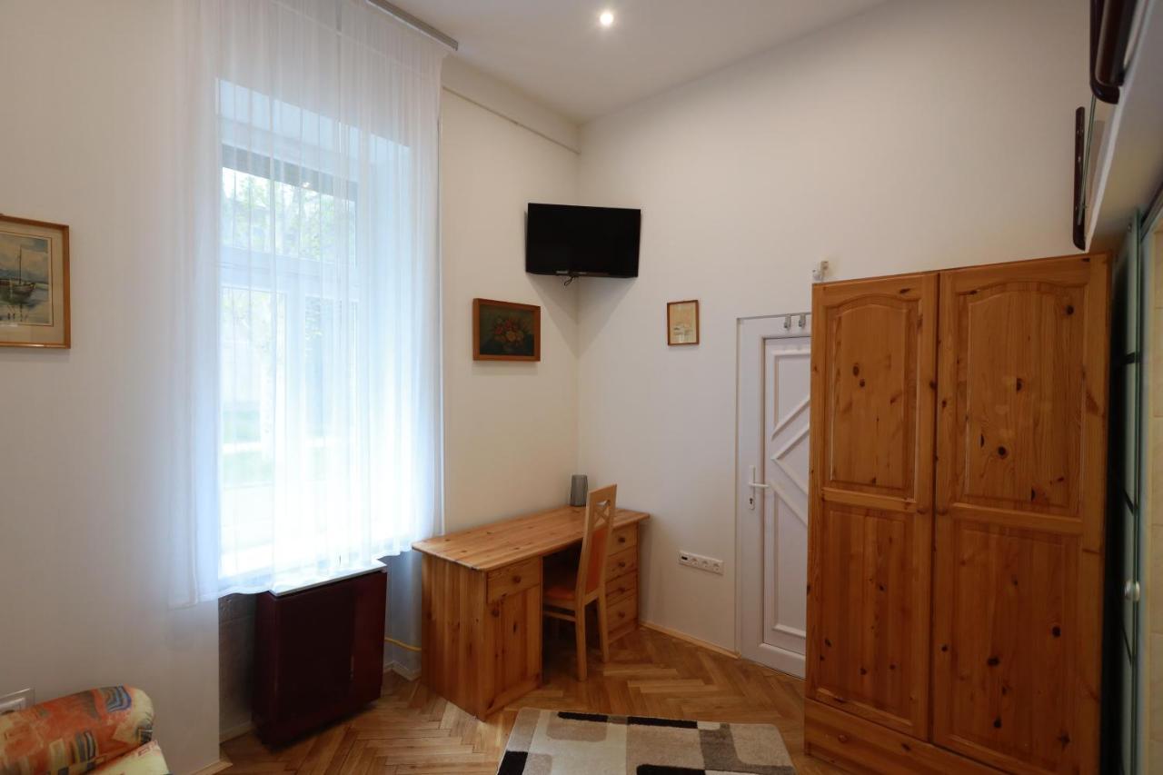 Vito Apartman エゲル エクステリア 写真