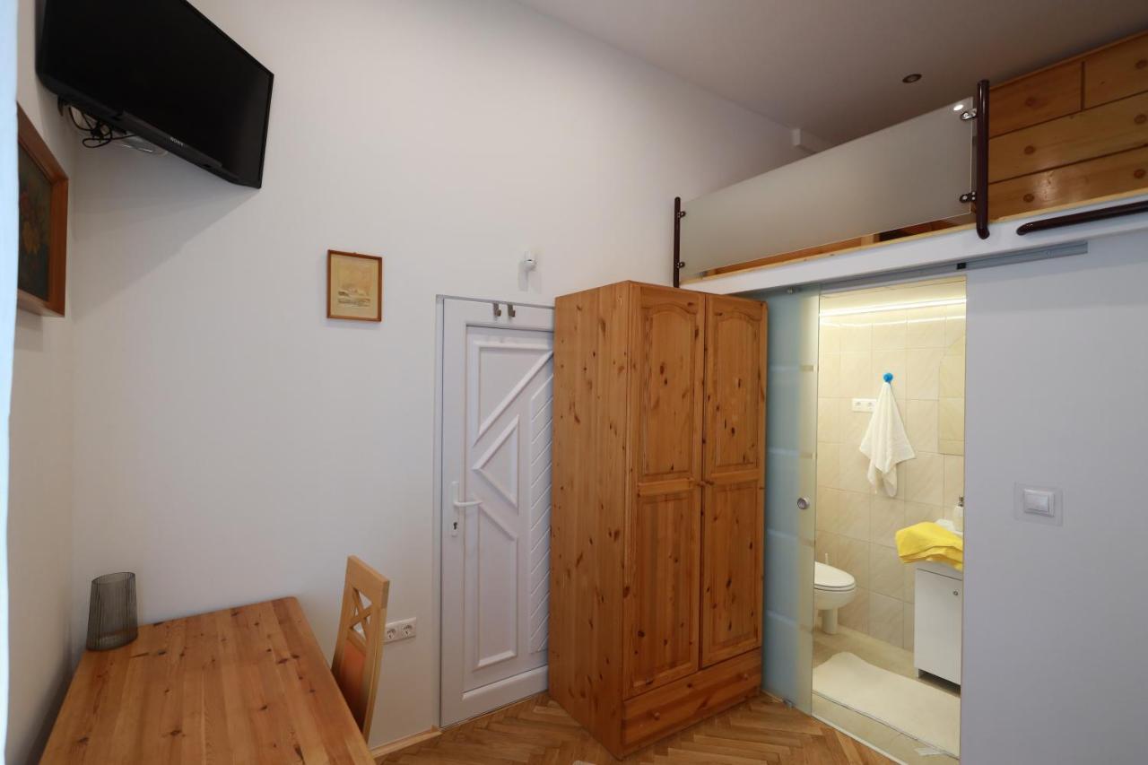 Vito Apartman エゲル エクステリア 写真