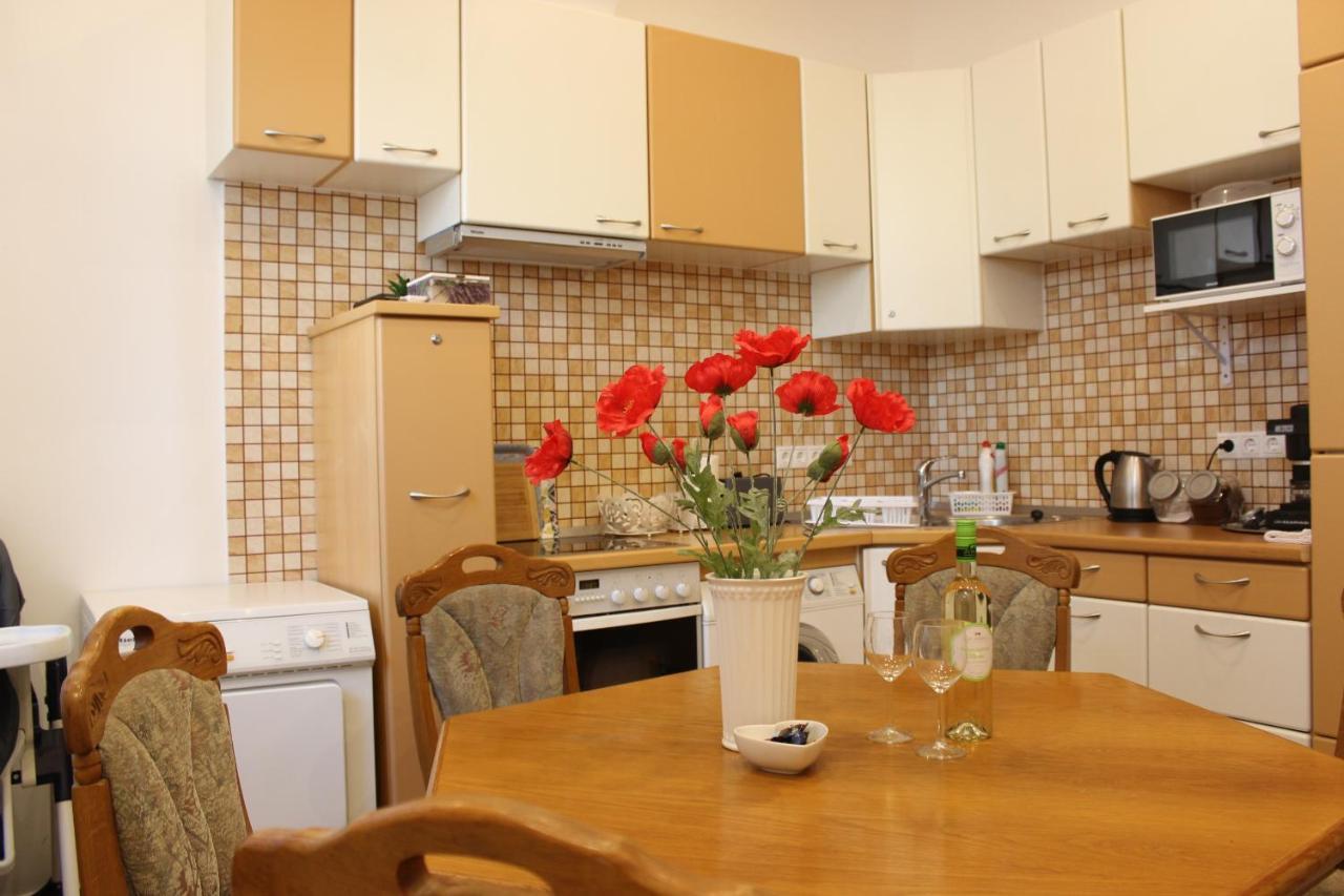 Vito Apartman エゲル エクステリア 写真